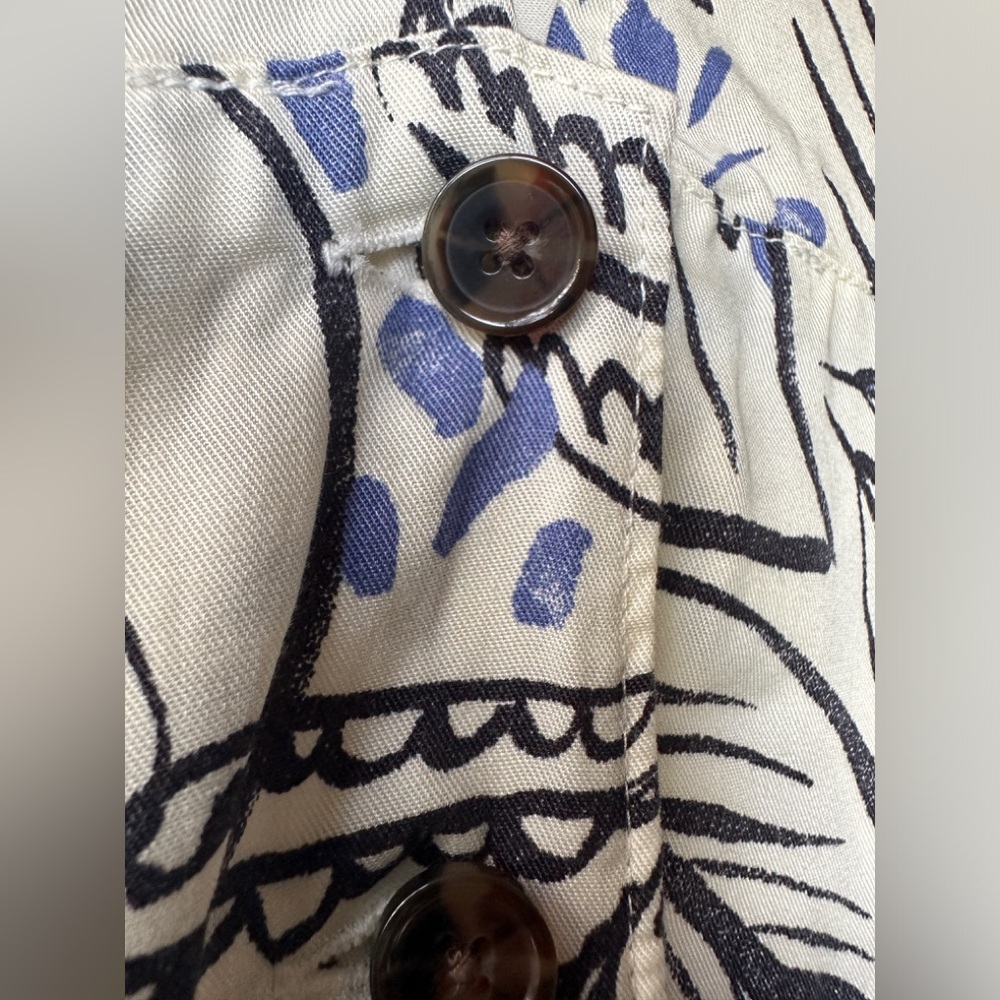 Marine Layer Classic Floral Print Dress in Deep V-Neck Button up soft - Picture 6 of 16